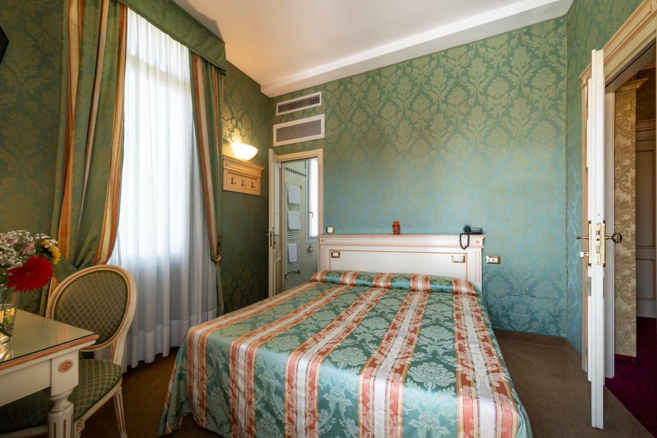 Hotel Delle Palme 3*